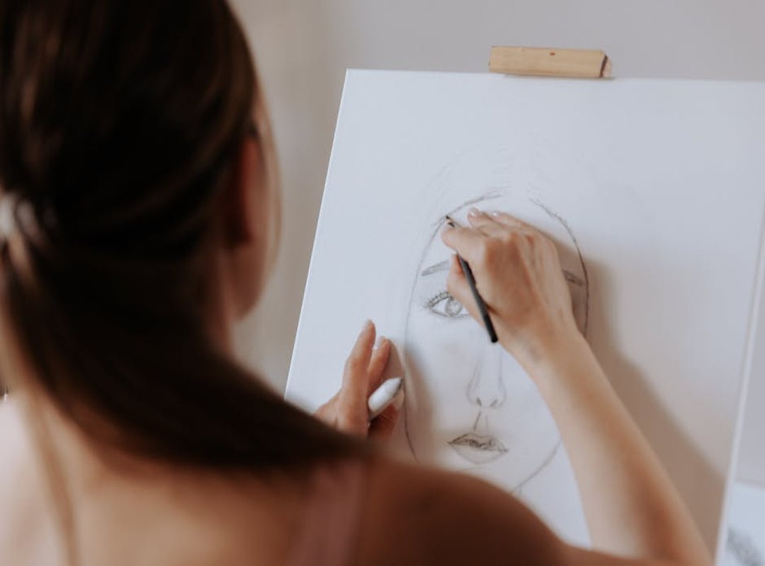 Why Drawing Helps: The Science Behind the Sketch