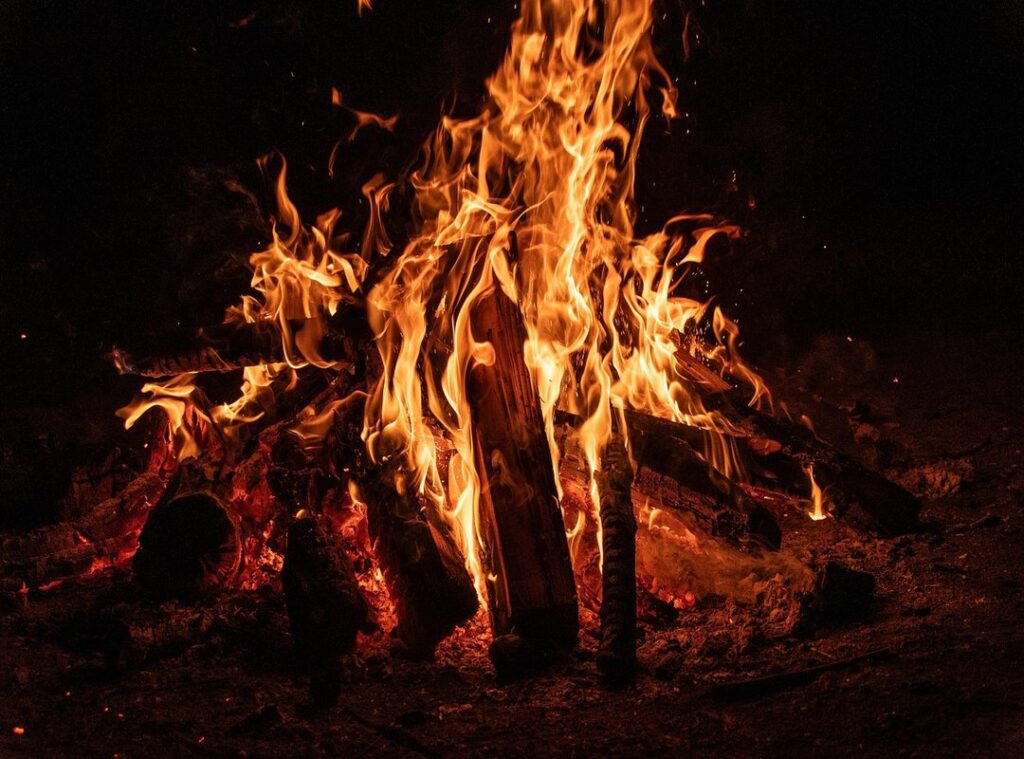 green campfire tips
